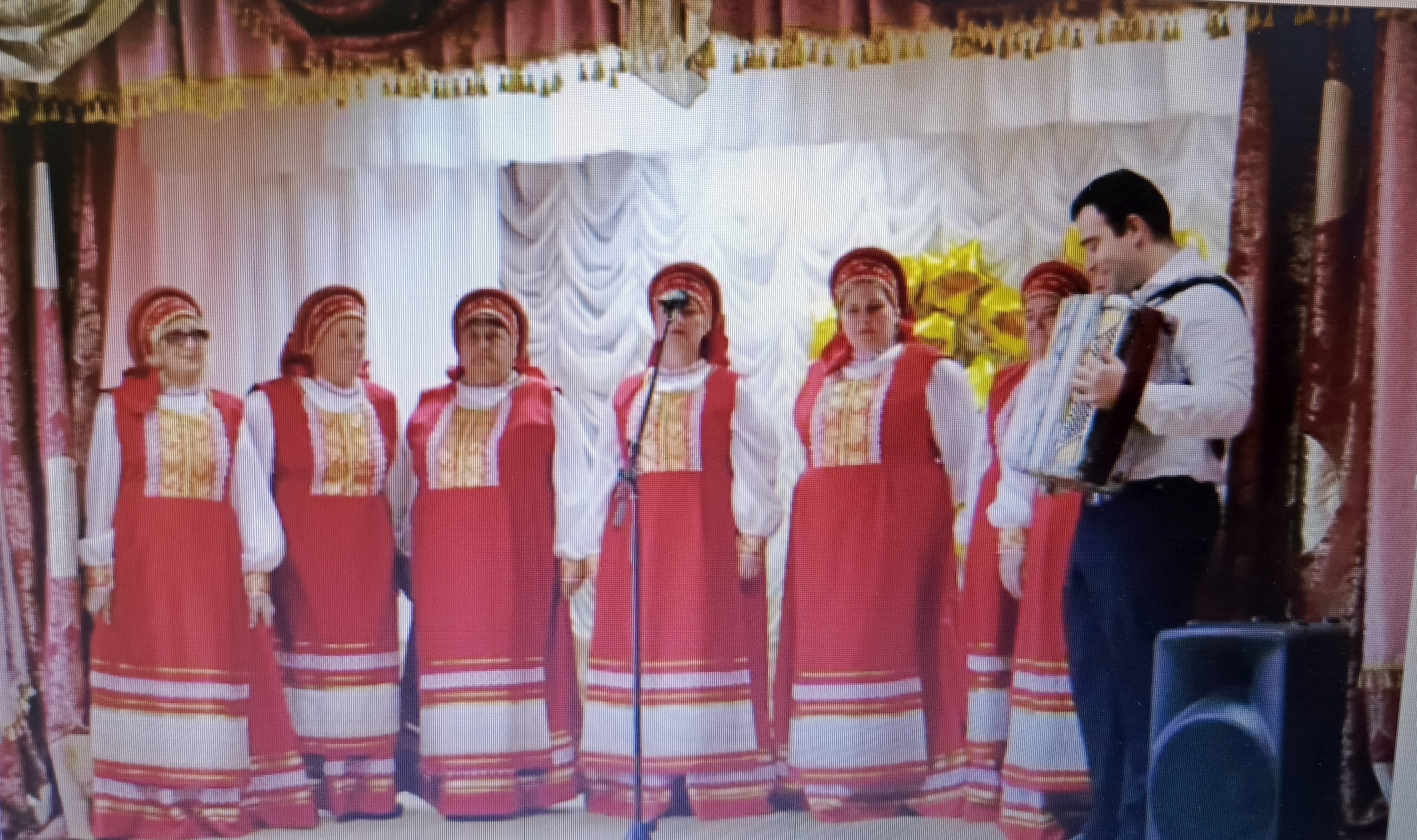 Проведение концерта в русской песне народной  жизнь.